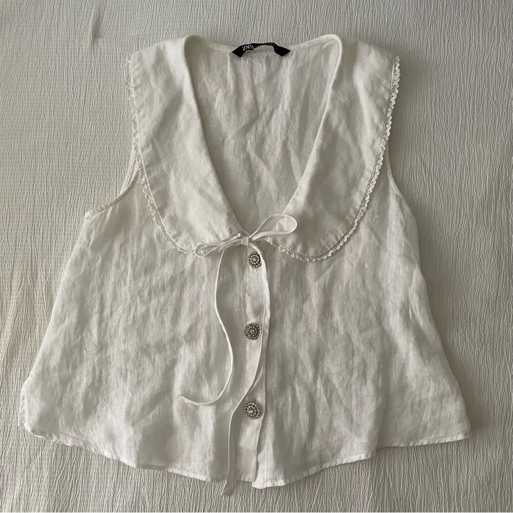 Zara peter pan collared sleeveless button up blouse in white XS